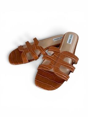 STEVE MADDEN Faux Leather Sandals